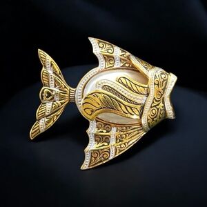 Vintage Gold Sliver tone Spain Fish  Pearl Jelly Belly Brooch